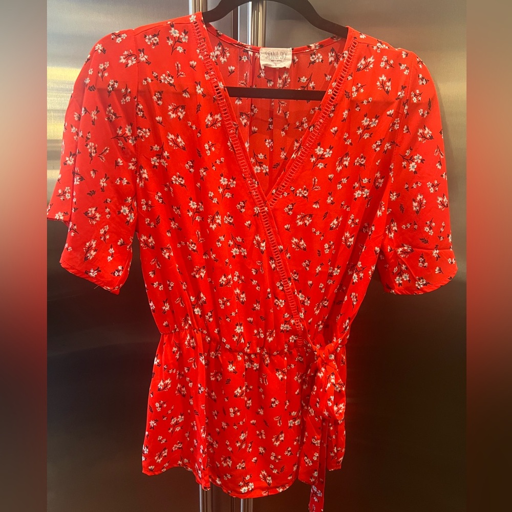 Women’s short sleeve blouse